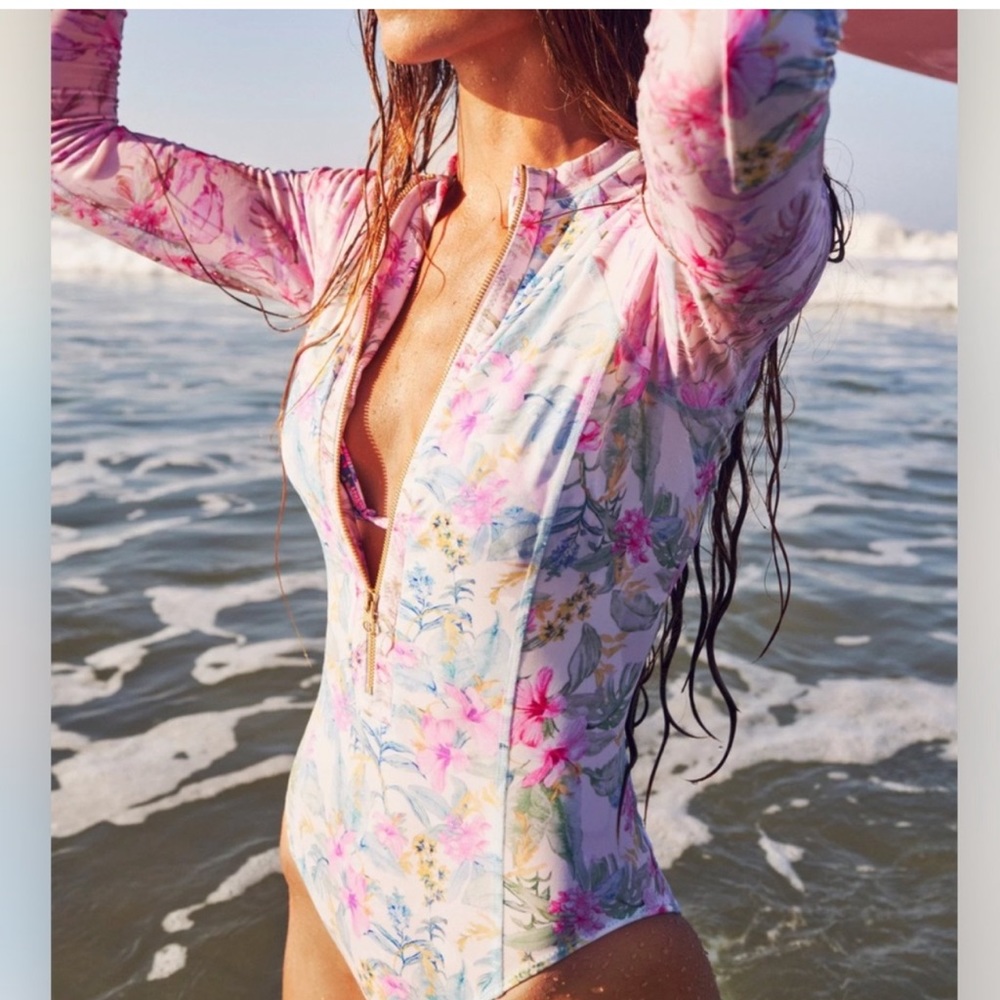 LoveShackFancy x Hurley Hawaiian Hibiscus one piece swimsuit size MEDIUM